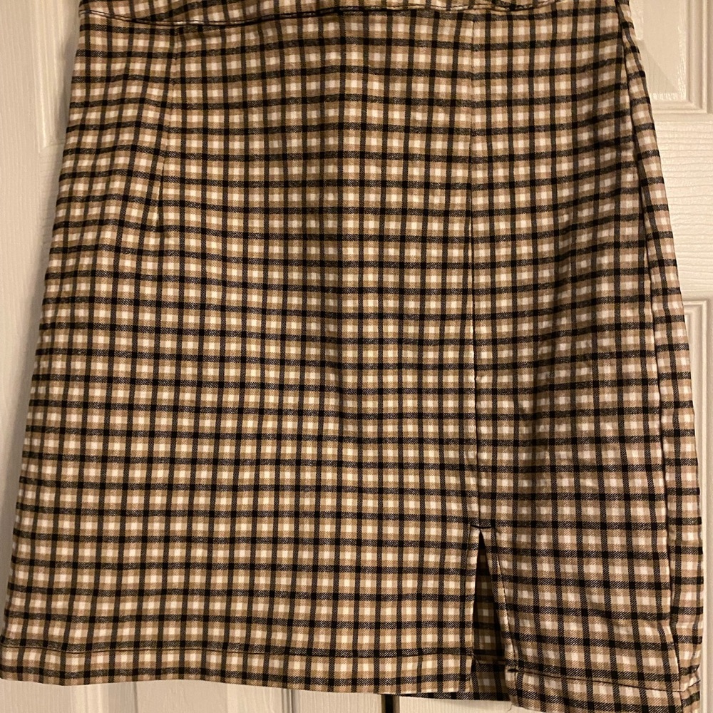 checkered skirt